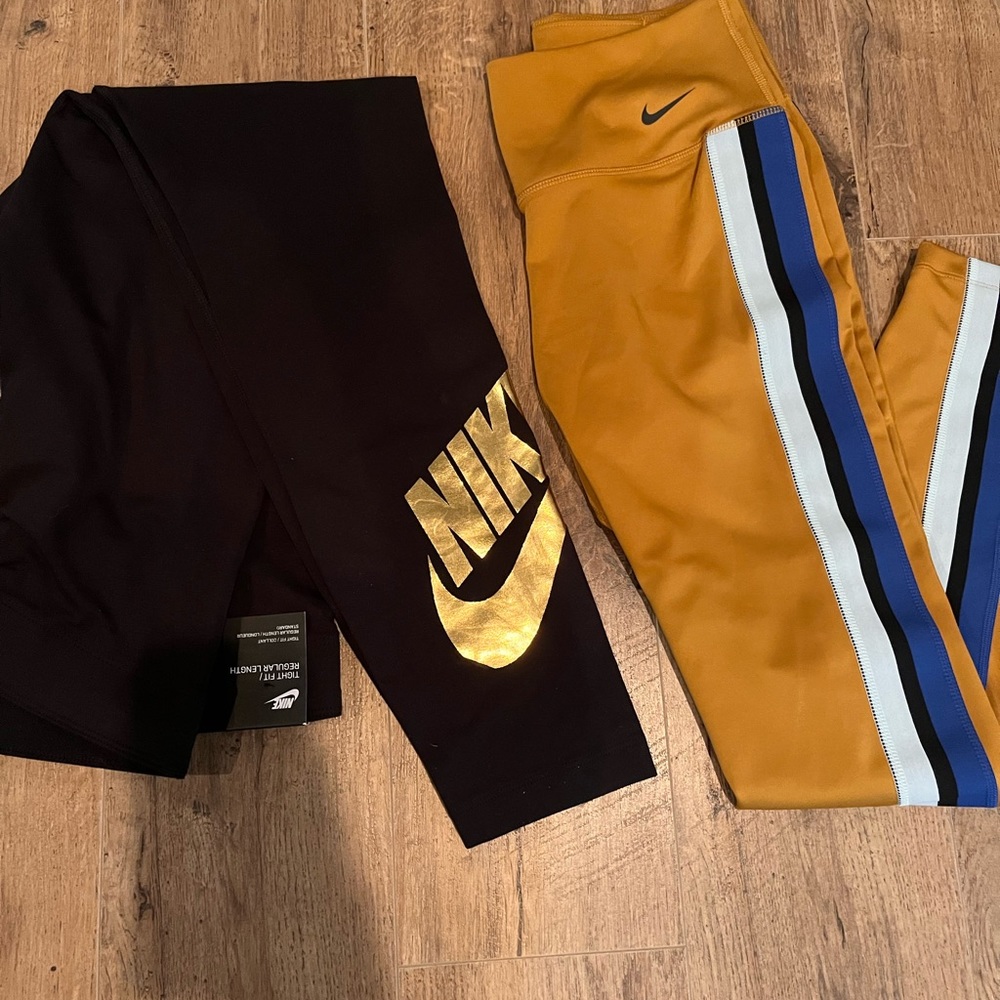 2 pair Womens nike leggings